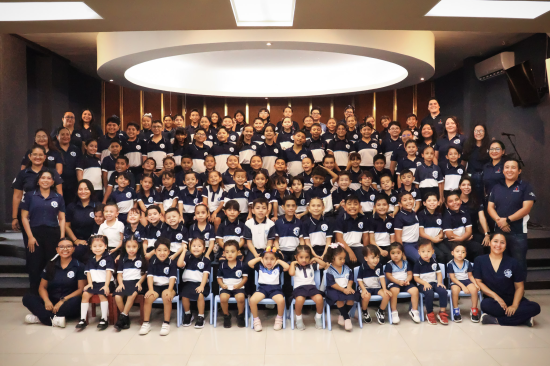 Foto panorámica CEMS Escuela maestros alumnos